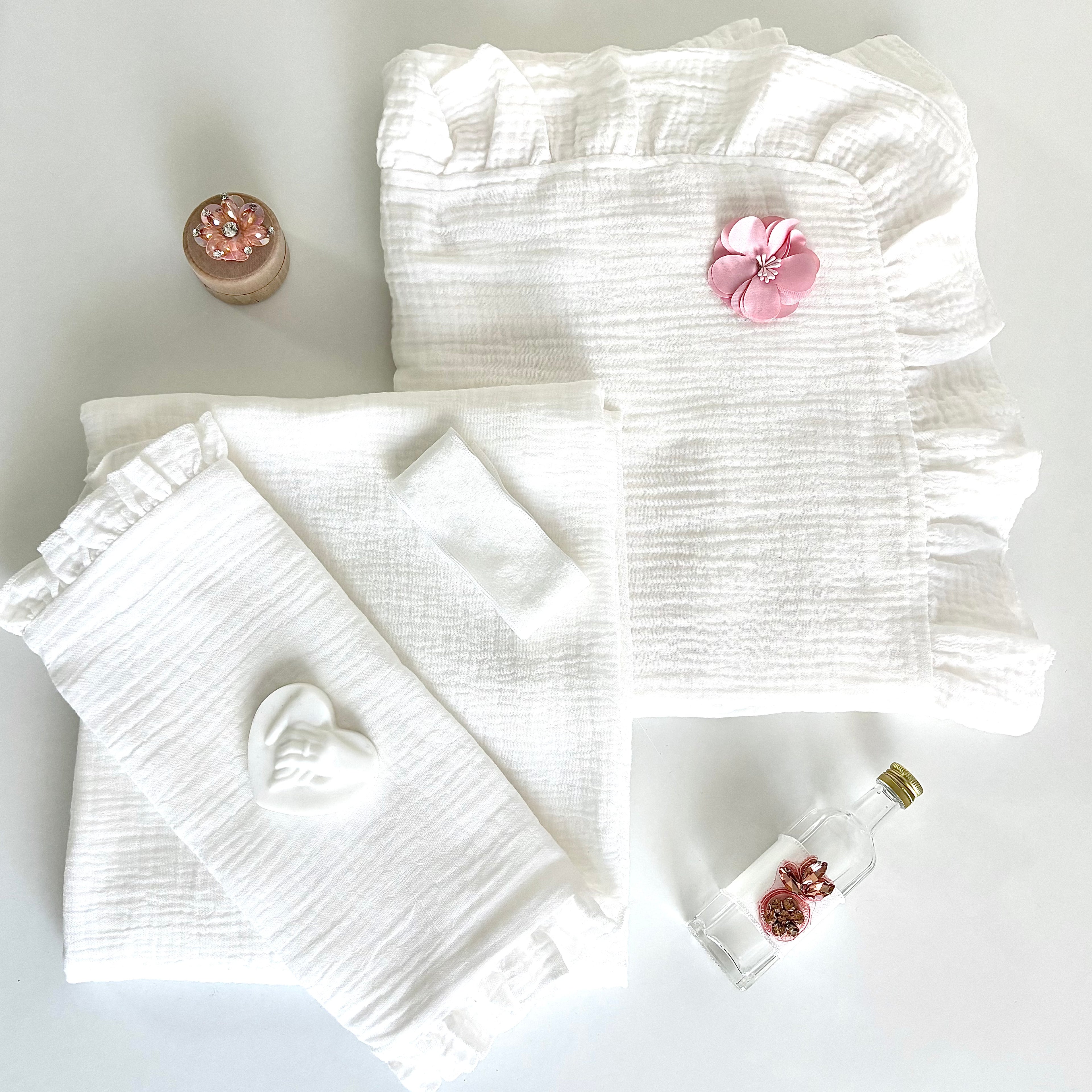 Trusou din muselina pentru Botez -Model 1018