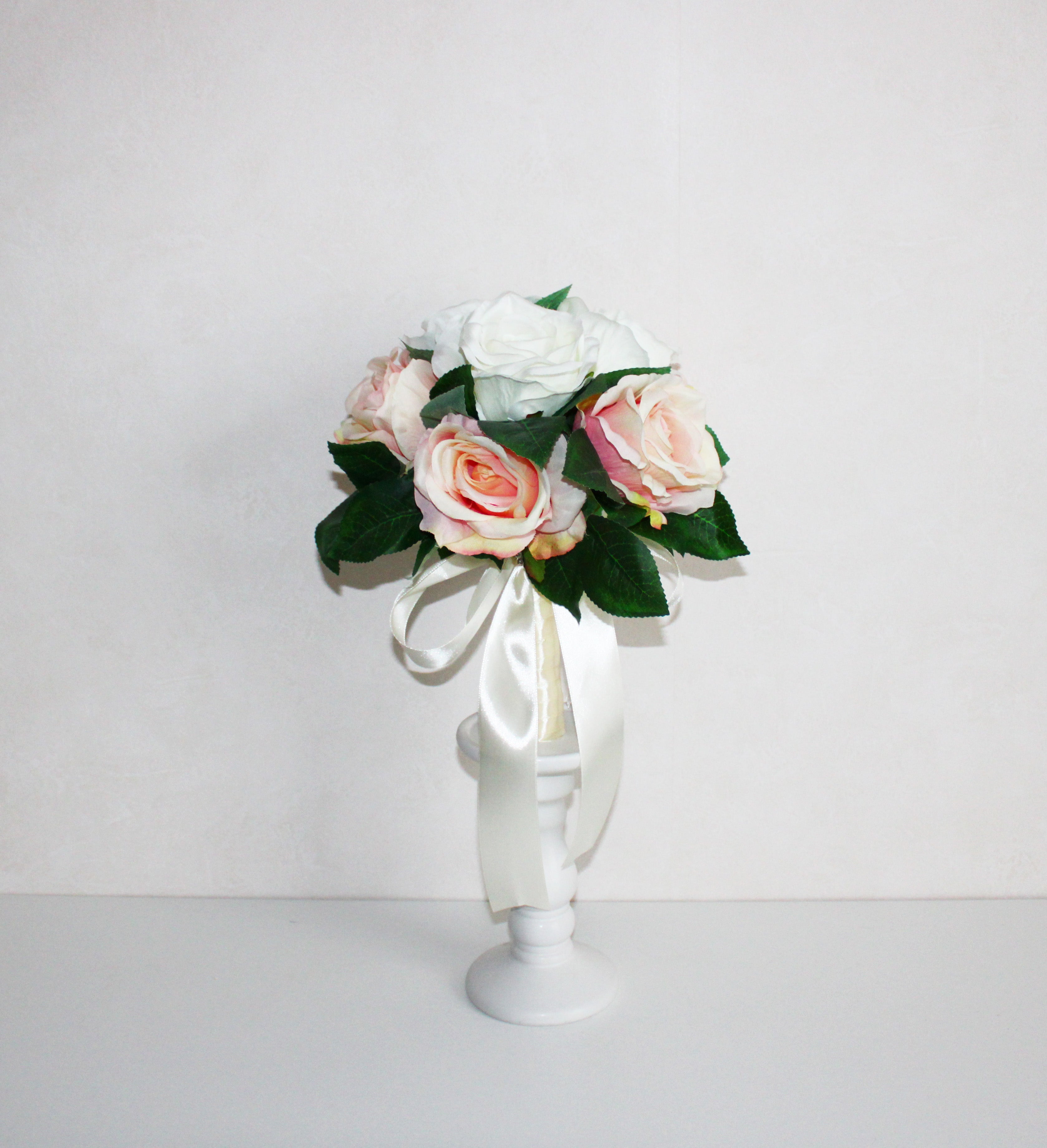 Buchet de flori pentru Mireasa -Model  041