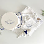 Set Trusou din Muselina Pentru Botez Personalizat + Cutie Pentru Trusou Personalizată si Lumânare TB029