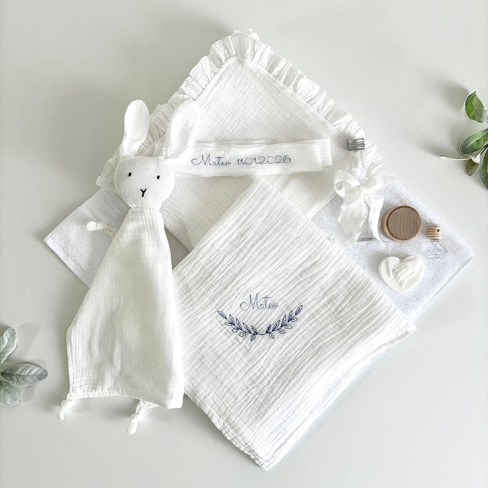 Trusou din Muselina Pentru Botez Personalizat TB034