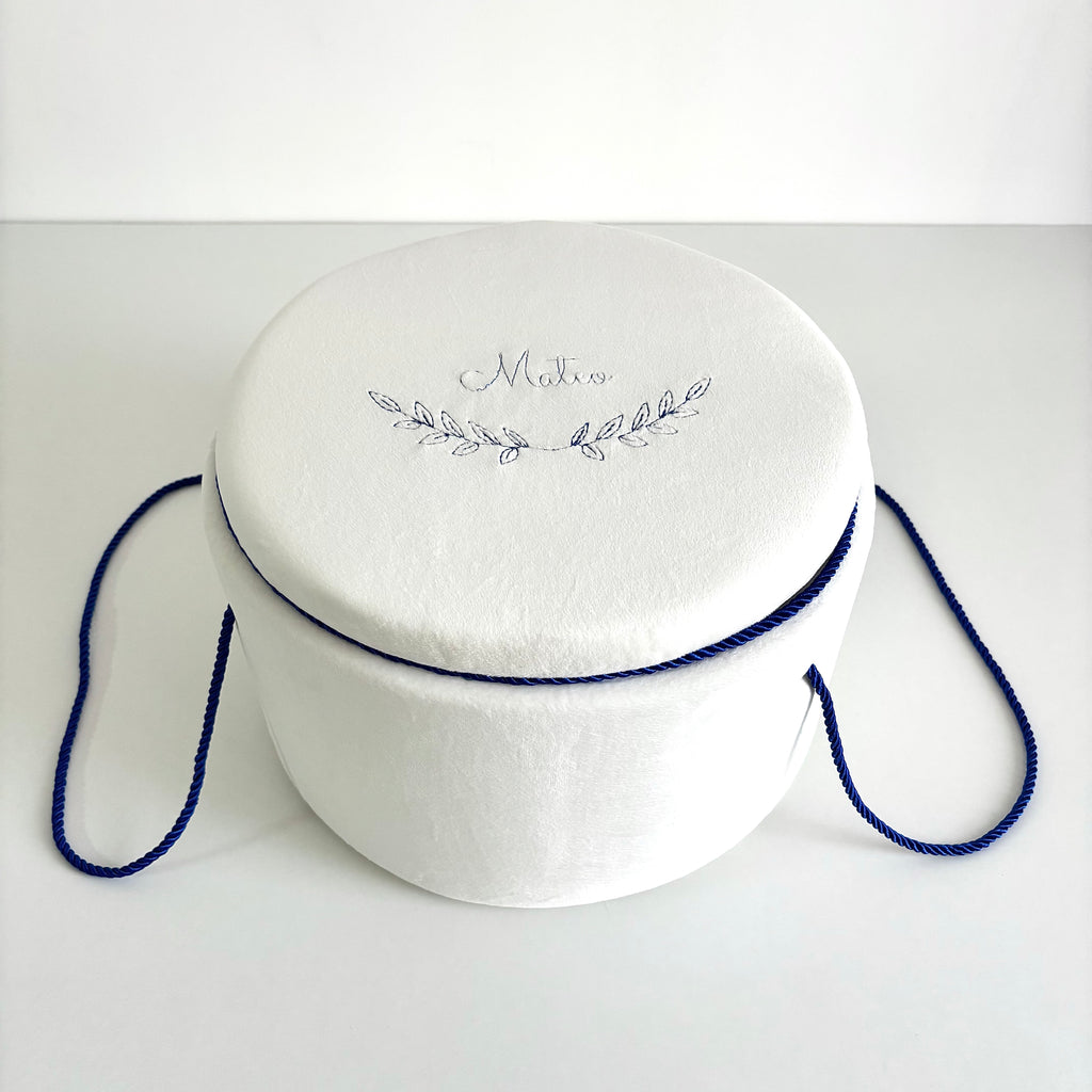 Cutie Personalizată Pentru Trusoul de Botez Model B009