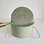 Set Trusou din Muselina Pentru Botez Personalizat + Cutie Pentru Trusou Personalizată si Lumânare TB031