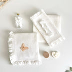 Trusou din Muselina Ivory Pentru Botez cu Fluture Somon