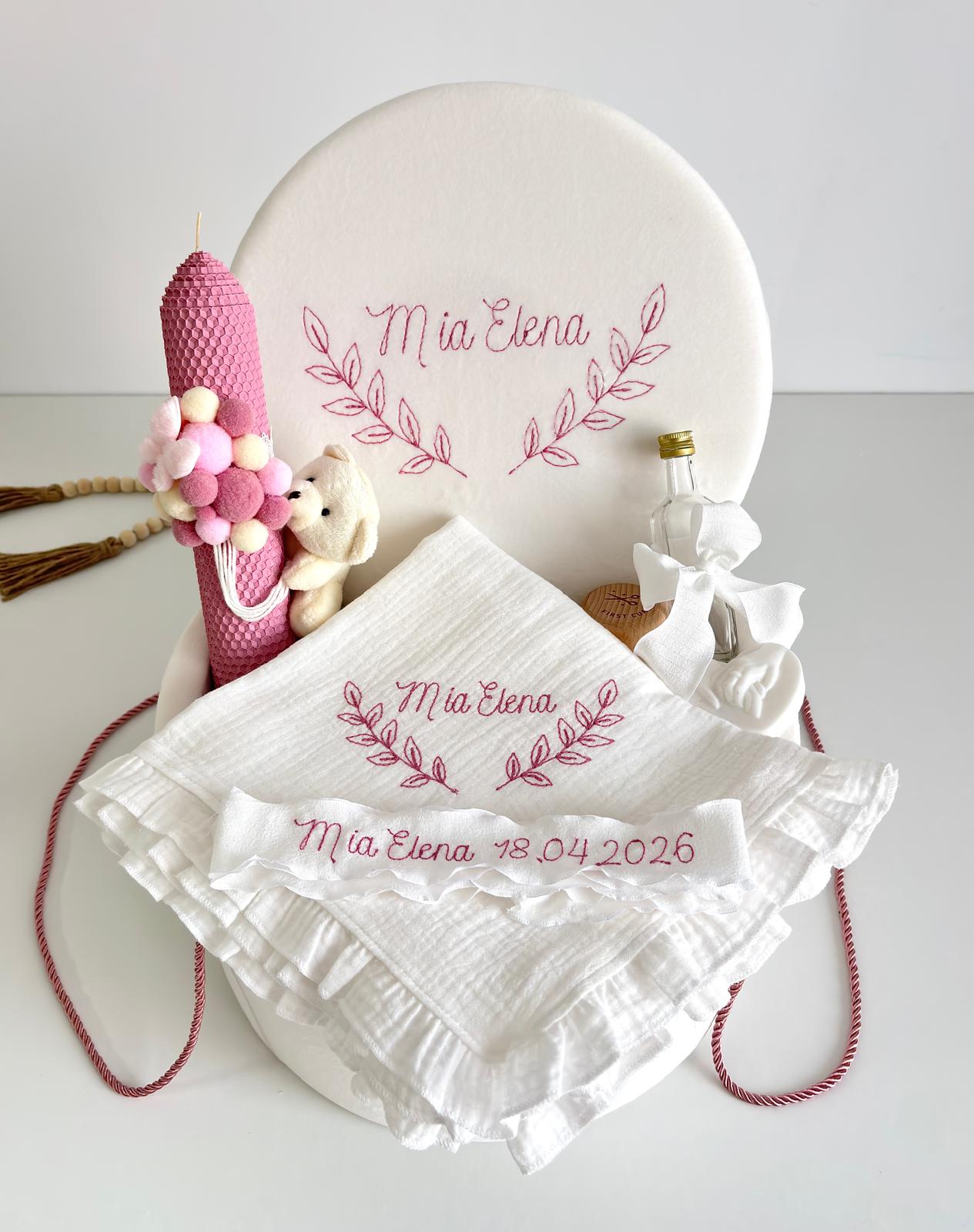 Set Trusou din Muselina Pentru Botez Personalizat + Cutie Pentru Trusou Personalizată si Lumânare TB036