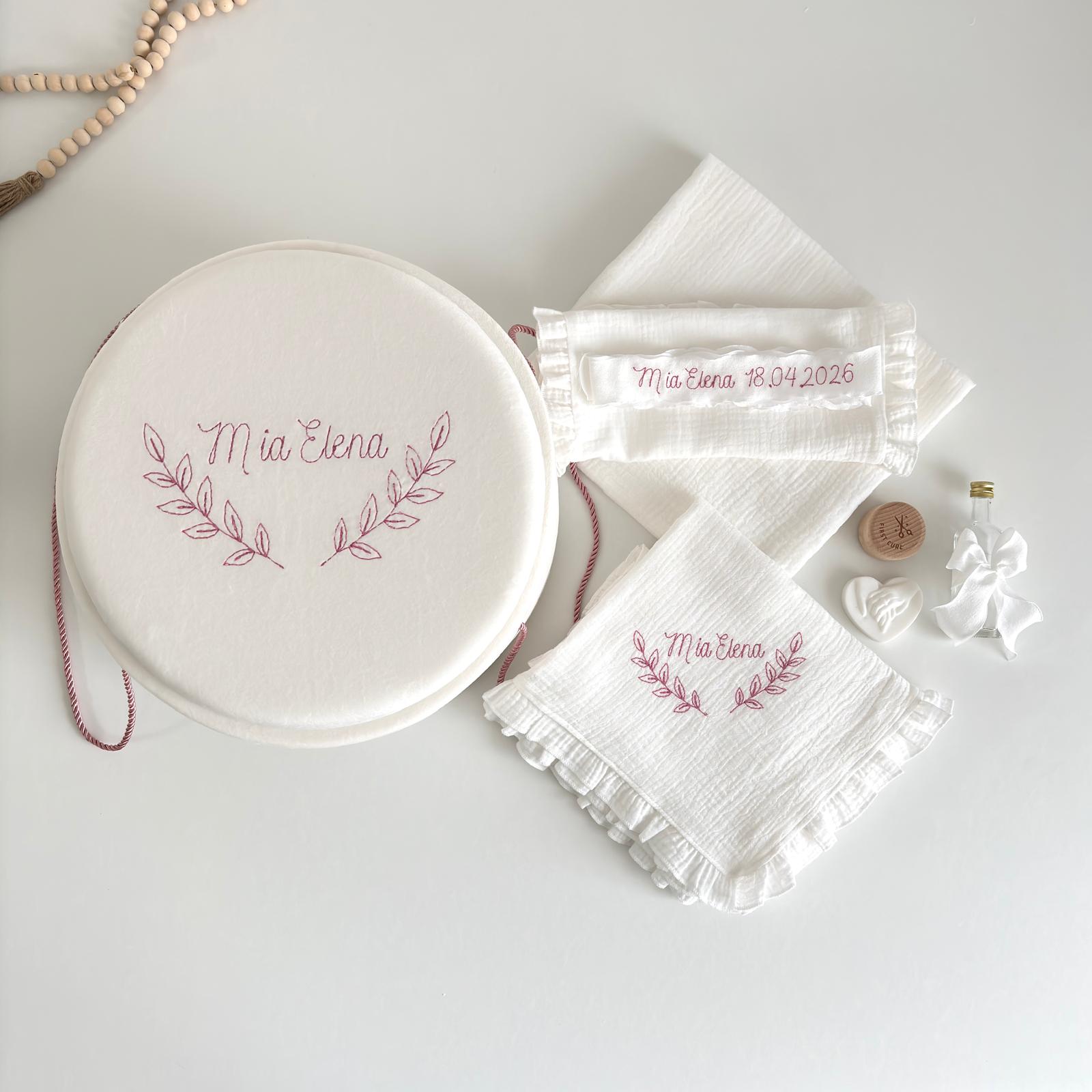 Set Trusou personalizat pentru Botez la Biserică-Mia Elena