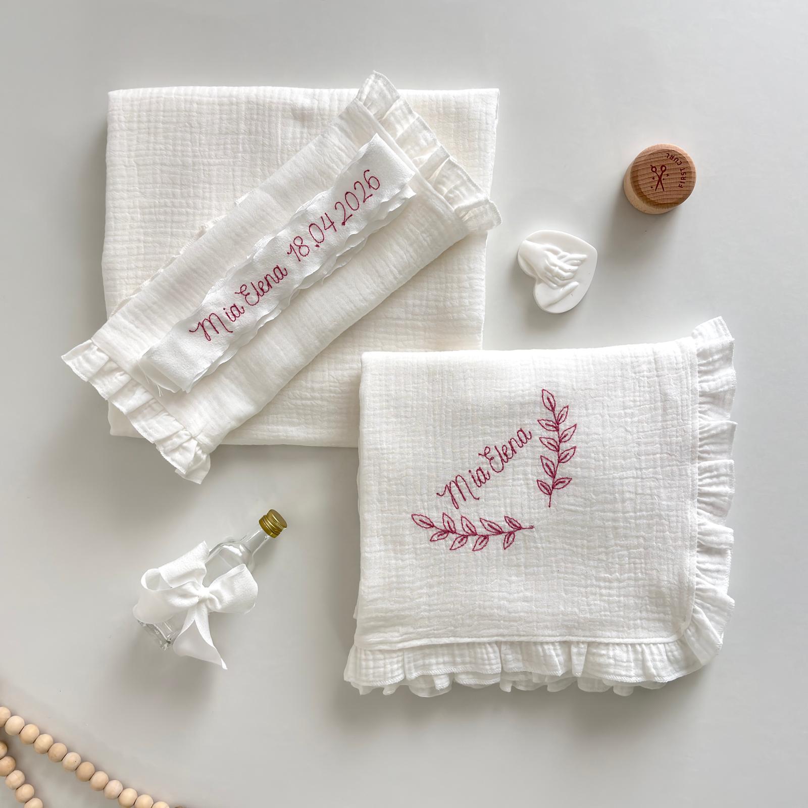 Set Trusou personalizat pentru Botez la Biserică-Mia Elena