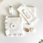 Trusou din Muselina Pentru Botez + Cutie Pentru Trusou cu Catifea Albastru