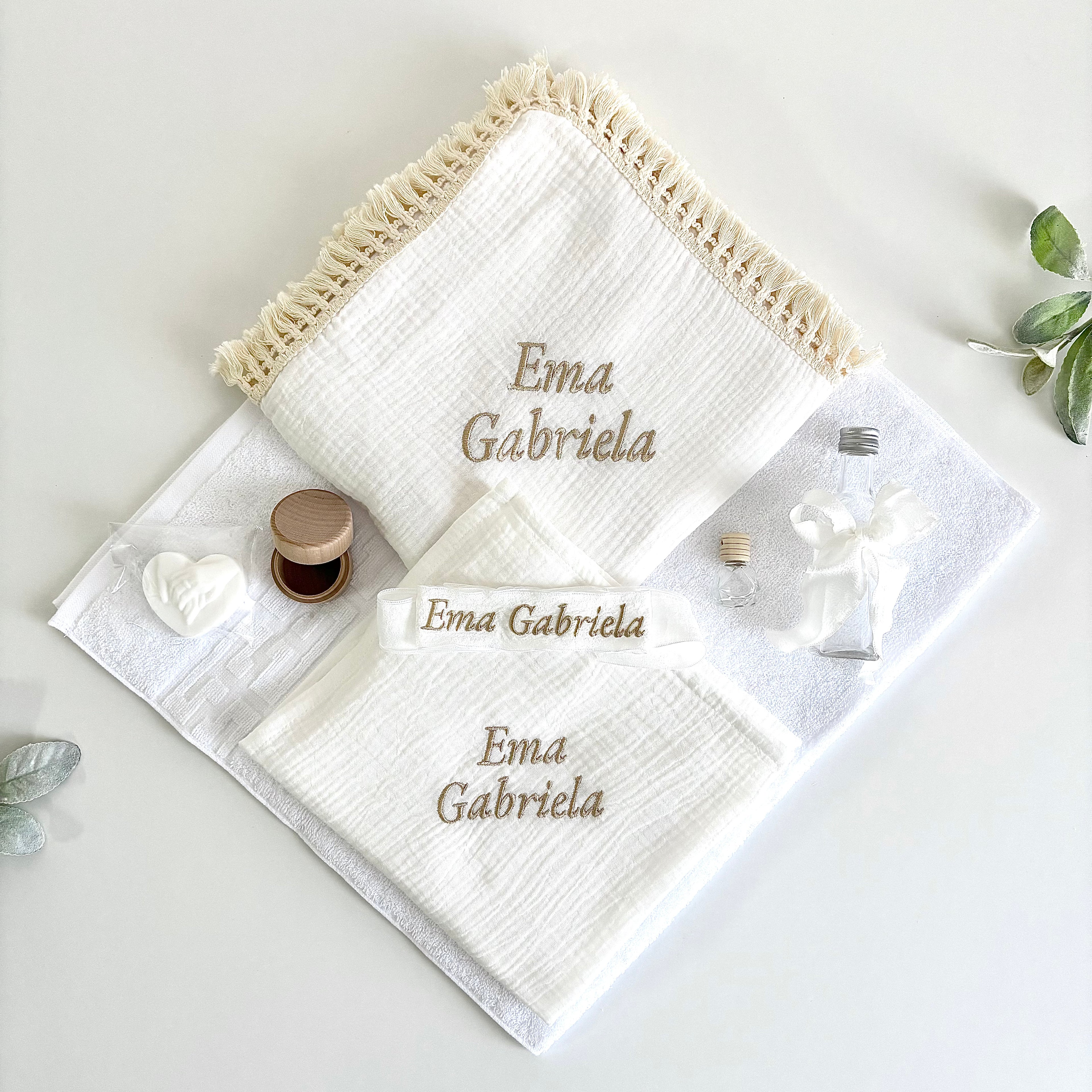 Set Trusou Personalizat pentru Botez – Model B022