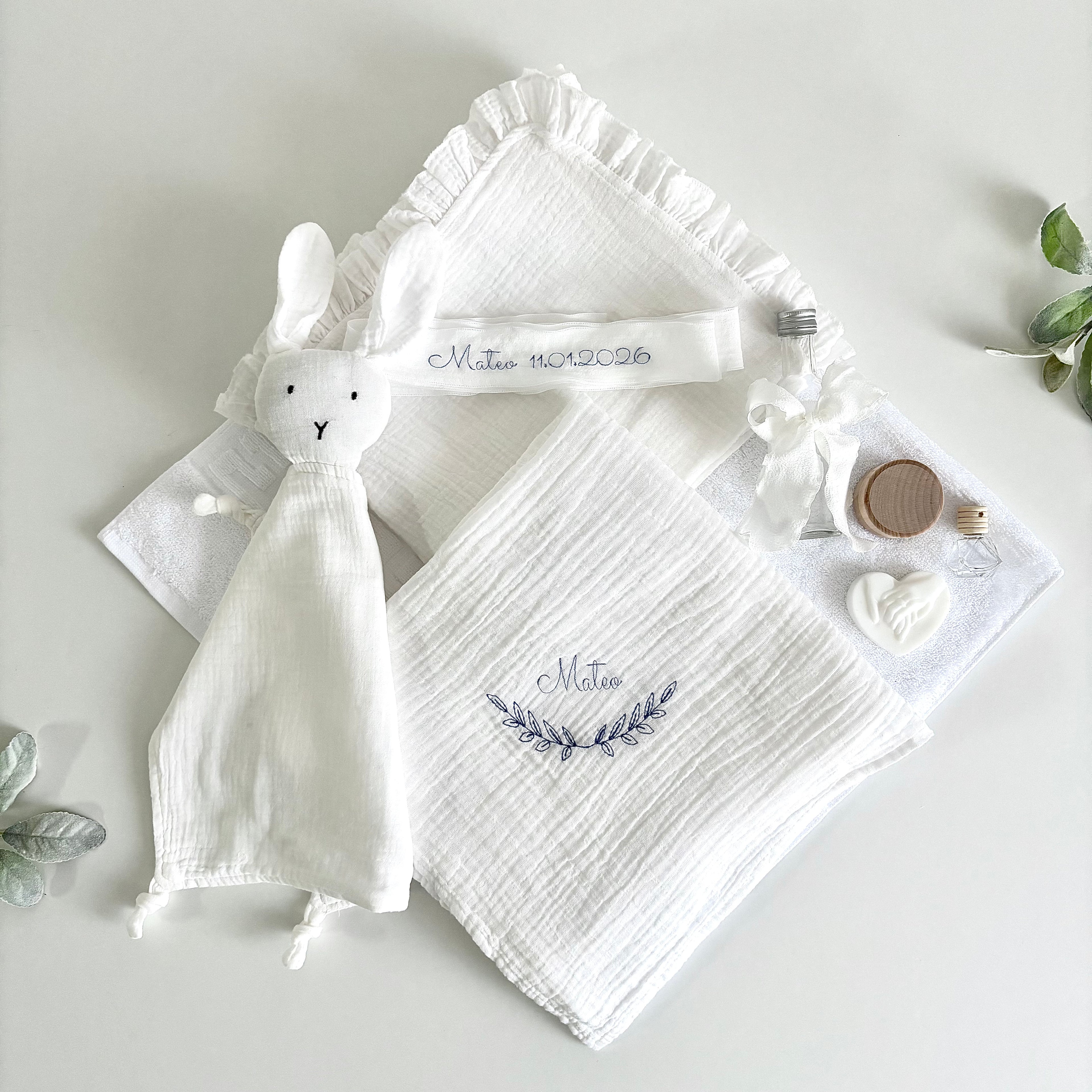 Set Trusou Personalizat pentru Botez – Model B020