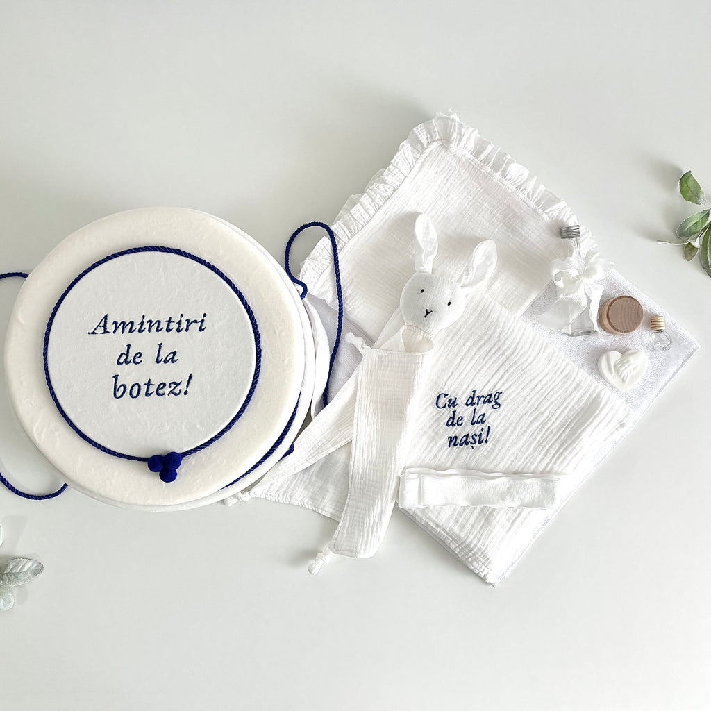 Set Trusou Personalizat pentru Botez – Model B021