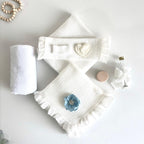 Trusou din Muselina Pentru Botez + Cutie Pentru Trusou cu floare Albastra