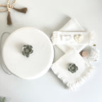 Trusou din Muselina Pentru Botez + Cutie Pentru Trusou cu floare  Verde